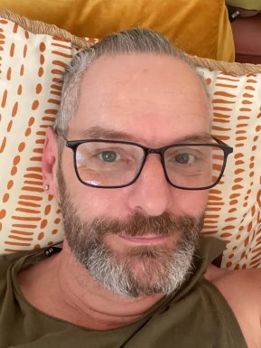 Foreign men for dating